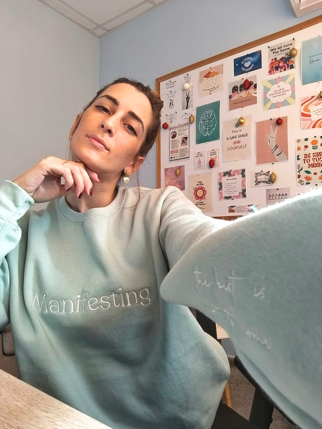 Manifesting (the best is yet to come) Sweatshirt